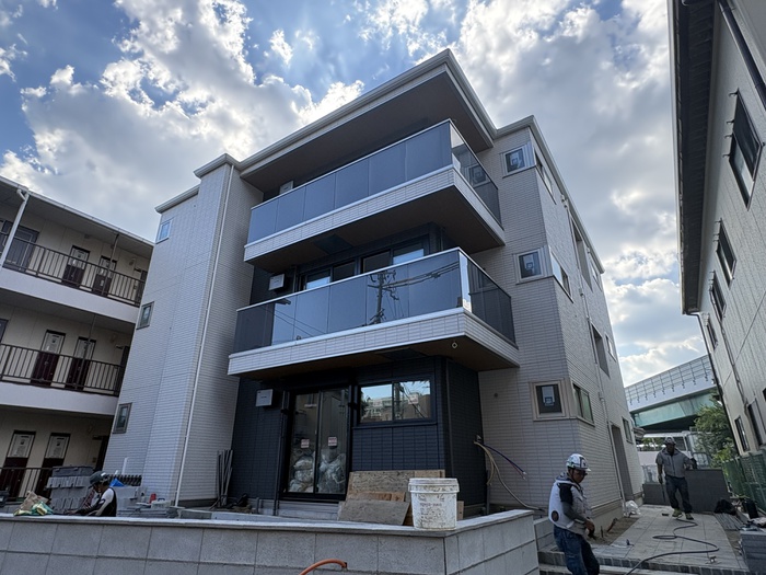 建物外観　建築中