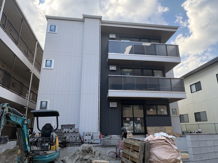 建物外観　建築中