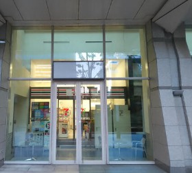 コンビニ　セブンイレブンセレスティン芝三井ビル店（コンビニ）まで374m