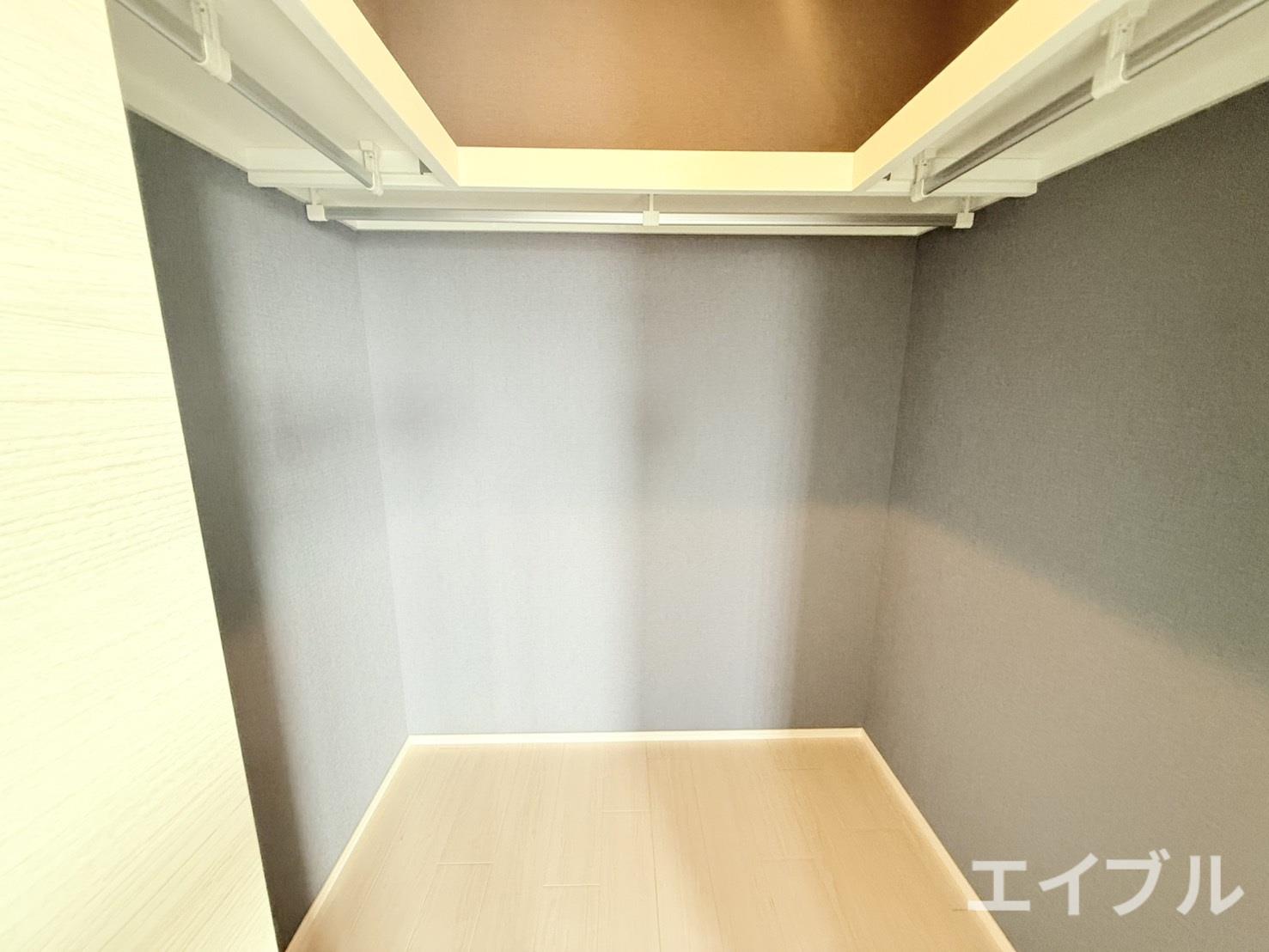 収納　同型