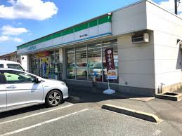 コンビニ　ファミリーマート 福山山手町店（コンビニ）まで318m