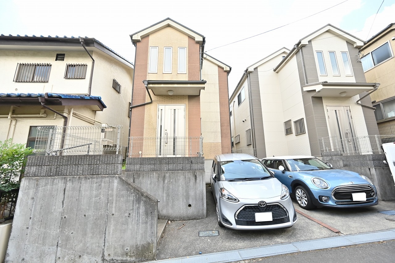 建物外観　☆駐車場付き☆