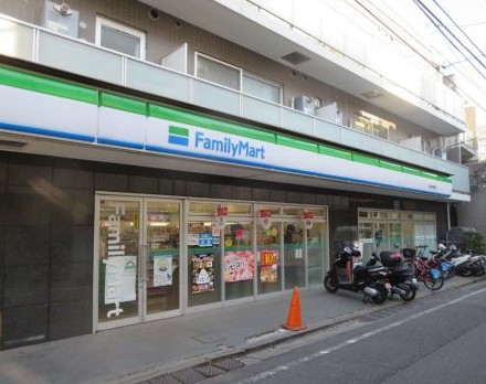 コンビニ　ファミリーマート西麻布霞町店（コンビニ）まで337m