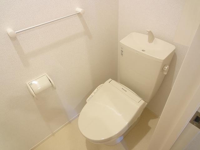 トイレ　シンプルで使いやすいトイレです