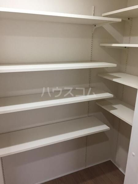 収納