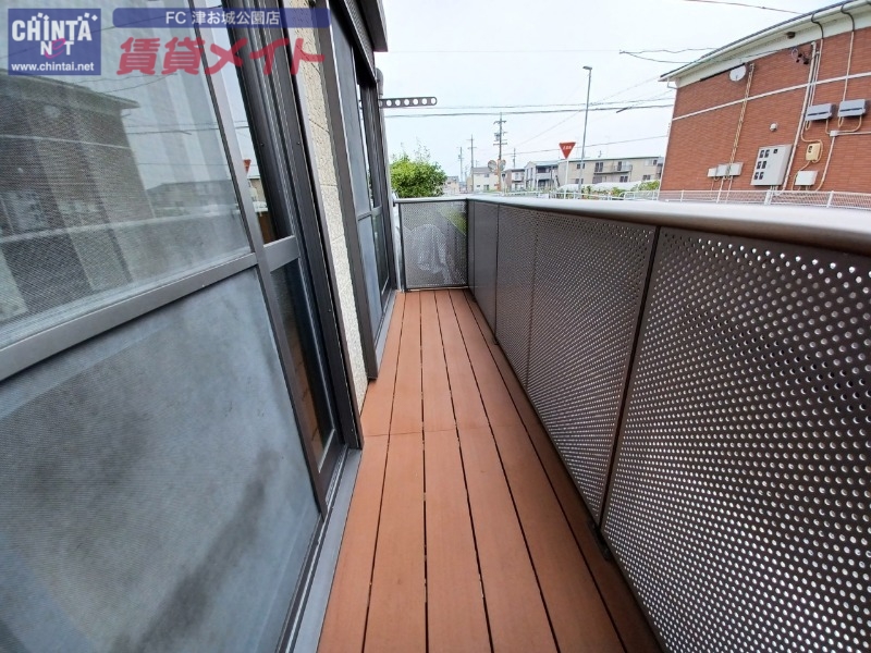 バルコニー　別部屋反転画像参考