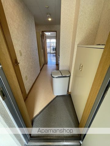 野又学園時任会館の玄関写真