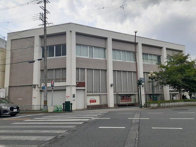銀行　三菱東京UFJ銀行　西陣支店（銀行）まで400m