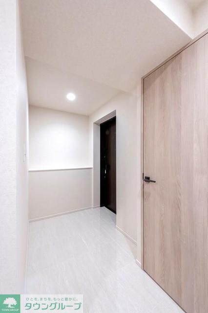 玄関　※写真は同タイプ住戸です。