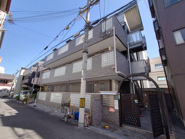 オフサイドの外観写真