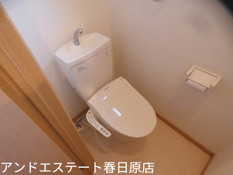 トイレ　快適温水洗浄便座付き