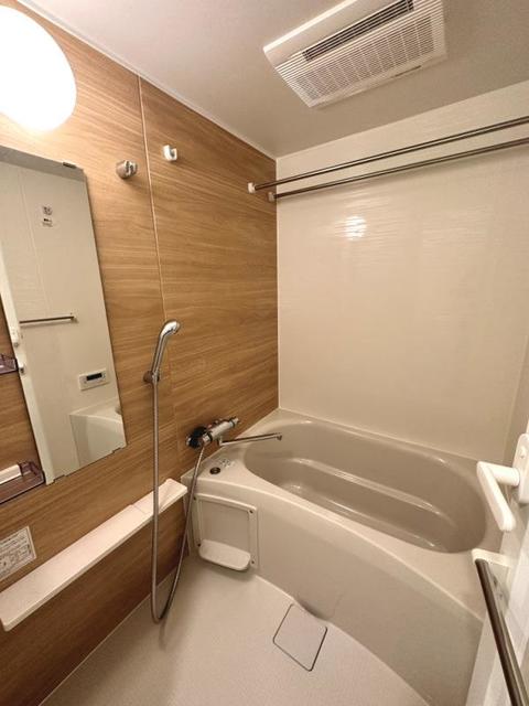 バス・シャワールーム　※写真は同タイプ住戸です。
