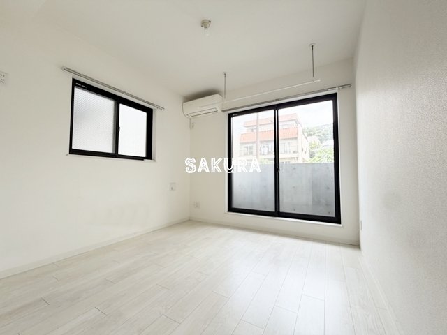 居室・リビング　開放感のあるゆったりとしたお部屋です♪