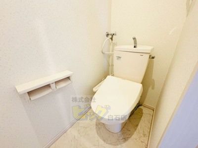 トイレ　ウォシュレット付きのトイレです♪