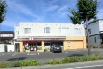 コンビニ　セブンイレブン札幌北郷9条店（コンビニ）まで120m