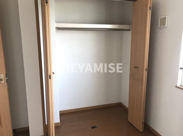 収納　※写真は別号室のもの※