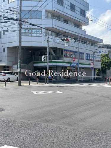 コンビニ　ファミリーマート　いずみ踊場駅前店（コンビニ）まで660m