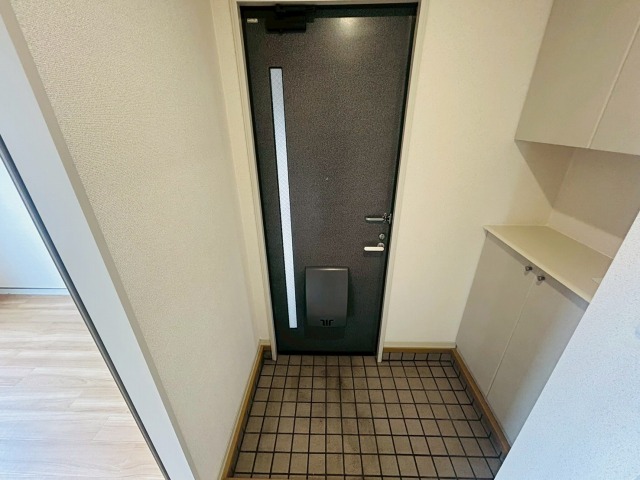近鉄長野線 喜志駅 徒歩15分 2階建 築28年の玄関写真