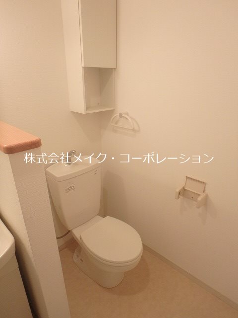 地下鉄空港線 西新駅 徒歩11分 2階建 築19年のトイレ写真