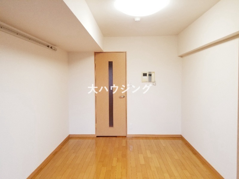 ルーブル中延弐番館の居間写真