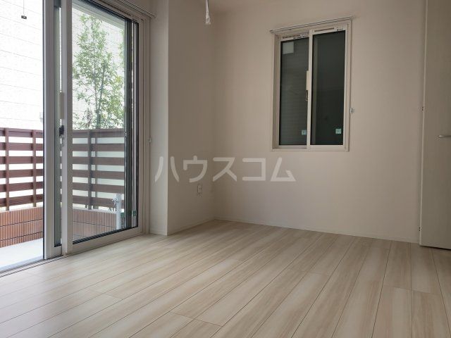 ＪＲ京葉線 新浦安駅 徒歩15分 3階建 築5年の内装写真