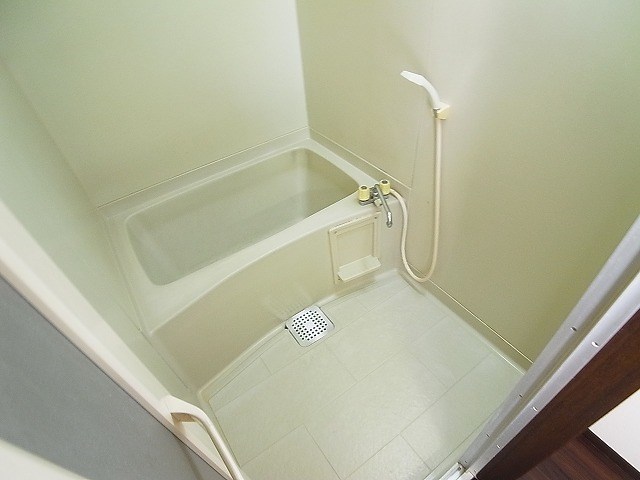 バス・シャワールーム　別部屋参考写真