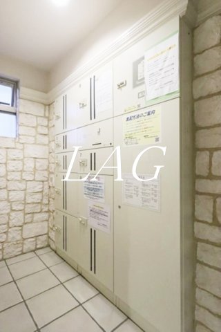 プレール・ドゥーク西新宿の外観写真