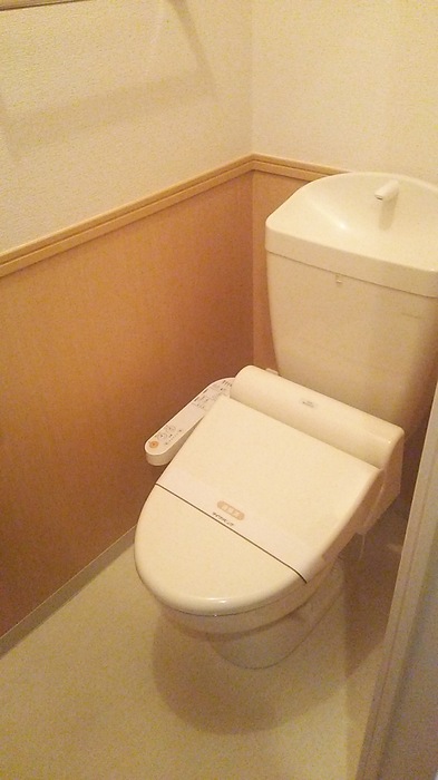 トイレ　温水洗浄暖房便座