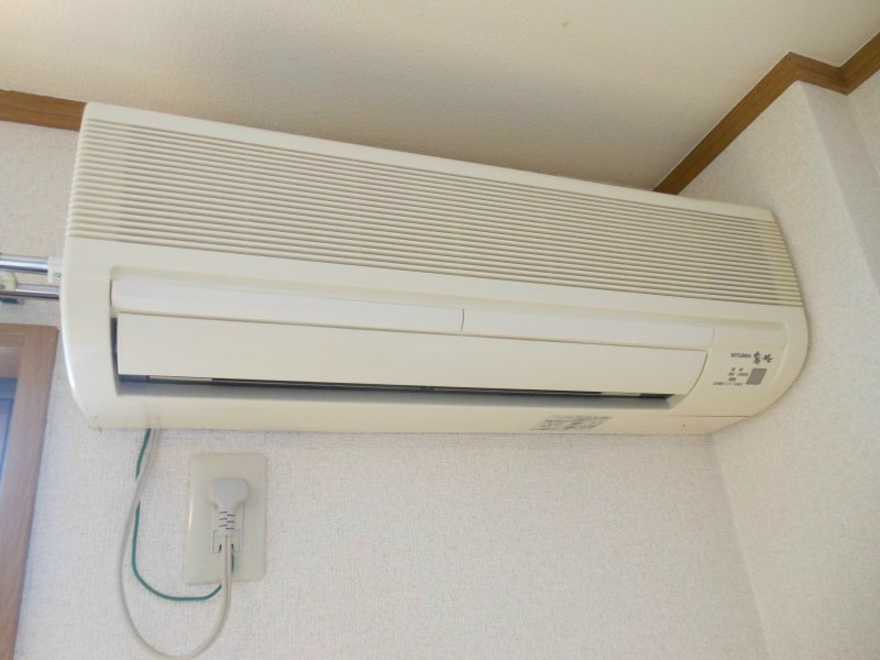 その他設備　エアコン1基付き(反転タイプ)