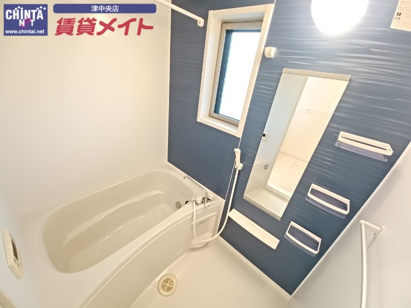 バス・シャワールーム　別部屋参考写真