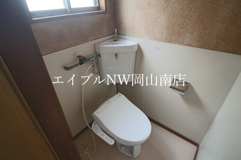 【岡山市南区洲崎のアパートのトイレ】
