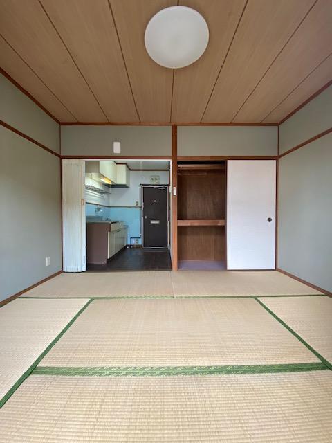シティハイツ池辺Bの居間写真