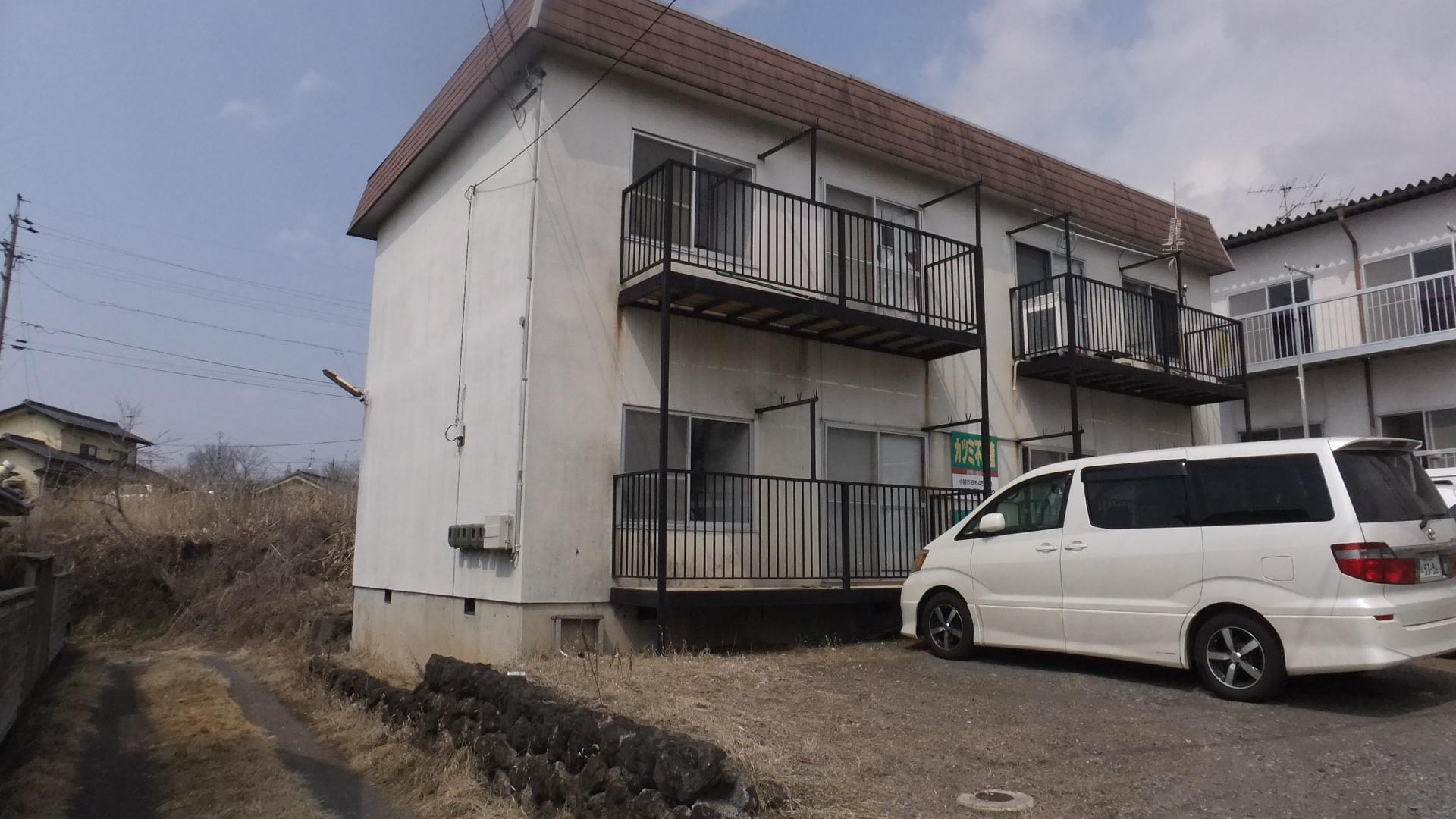 S長野県小諸市加増822-1　ひばりヶ丘ハイツ(1)の建物外観