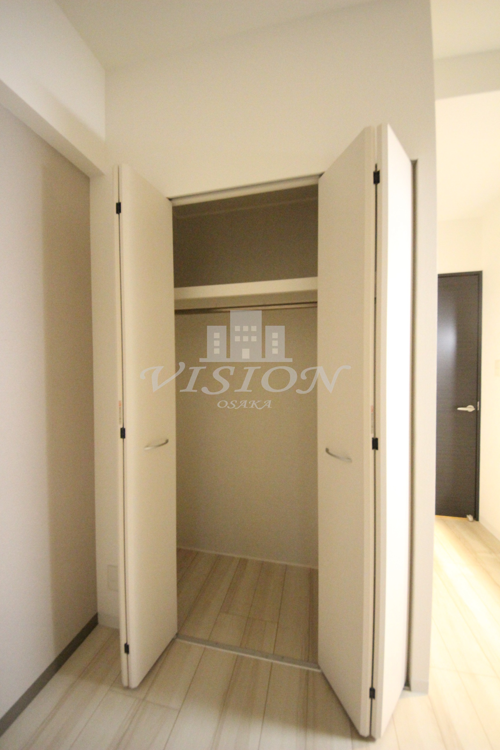 収納　室内写真は別タイプのものです