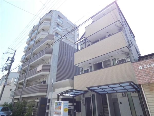 神戸市中央区南本町通のマンションの建物外観