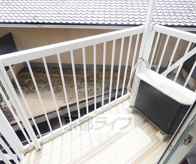 バルコニー　明るいバルコニー