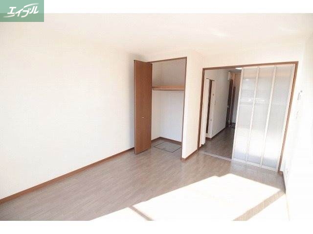 居室・リビング　内装