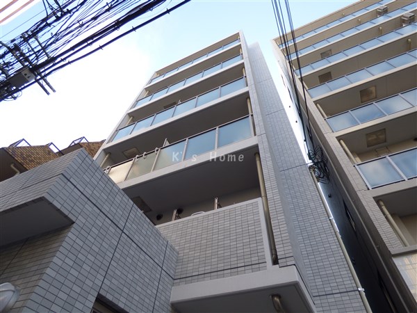 神戸市中央区加納町のマンションの建物外観