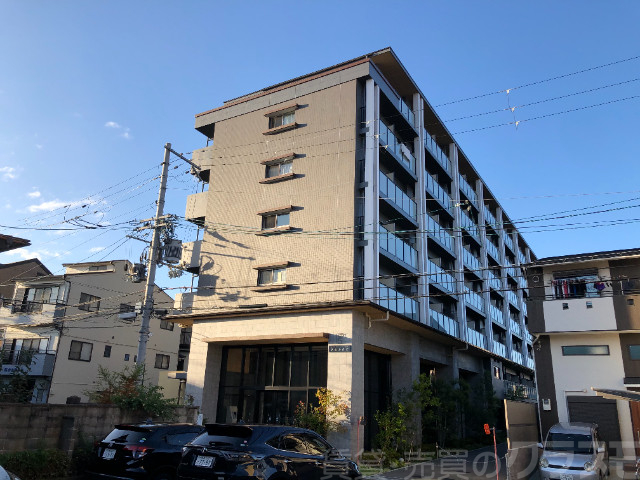 エステムコート京都西大路の建物外観