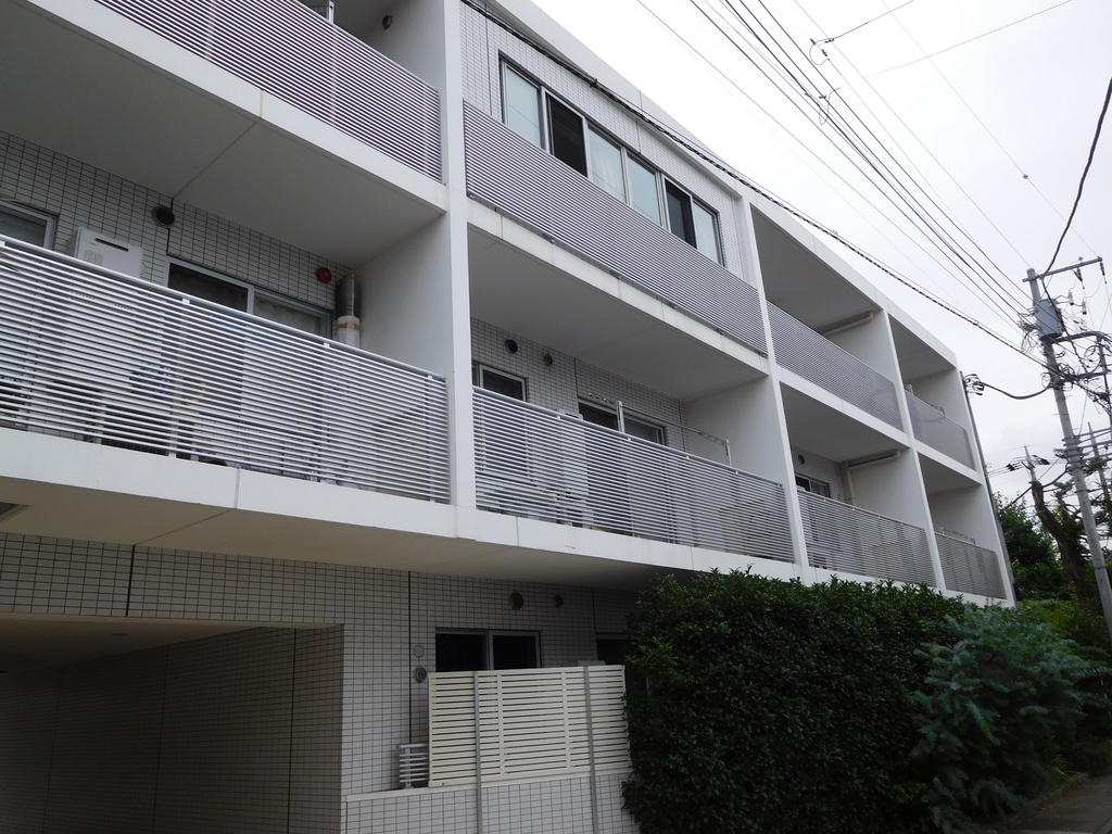 世田谷区桜丘のマンションの建物外観