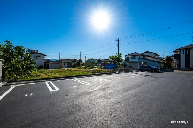 【ジラソーレの駐車場】