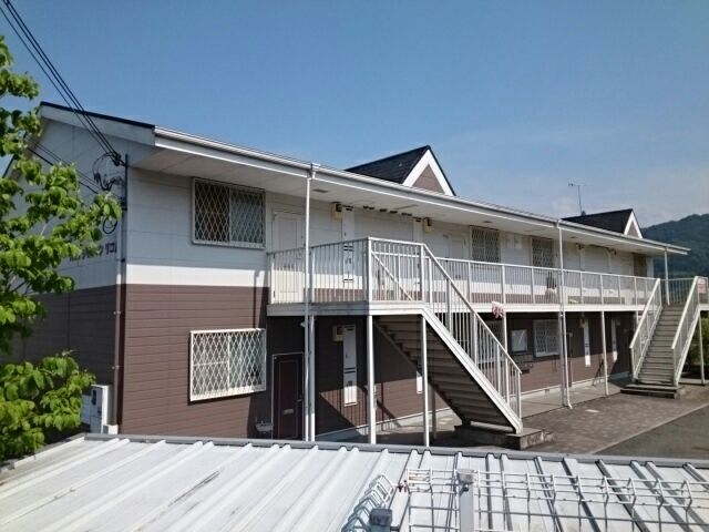 橋本市隅田町河瀬のアパートの建物外観