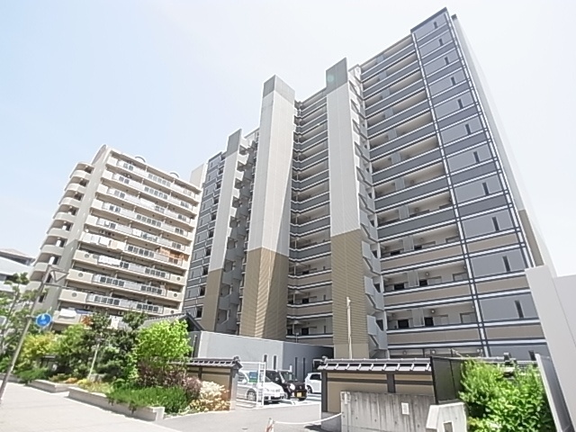 【神戸市長田区神楽町のマンションの建物外観】