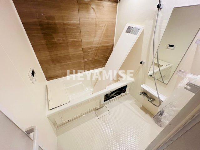 バス・シャワールーム　※同物件反転タイプの写真でございます※現況を優先します※