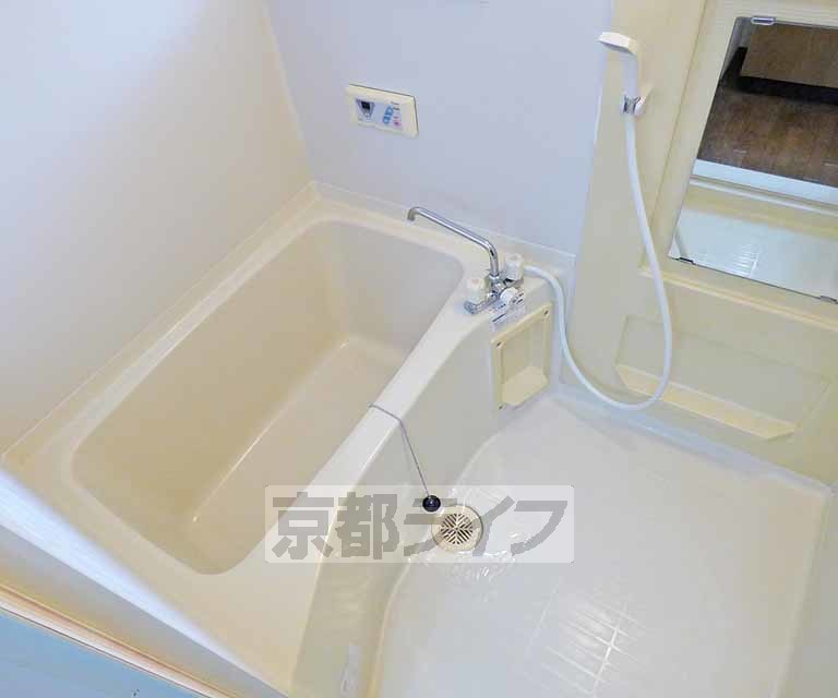 バス・シャワールーム　お風呂です