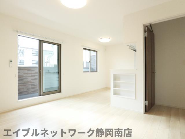 居室・リビング　おしゃれな居間です