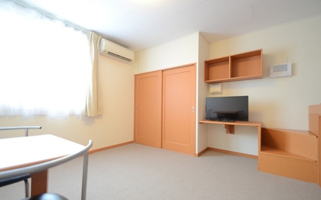 居室・リビング　別号室の写真です。