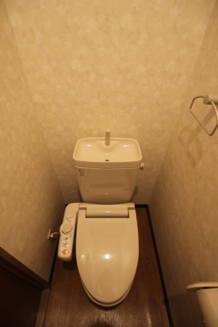 トイレ　同物件別号室