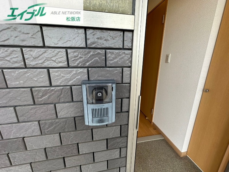 セキュリティ　同型参考写真