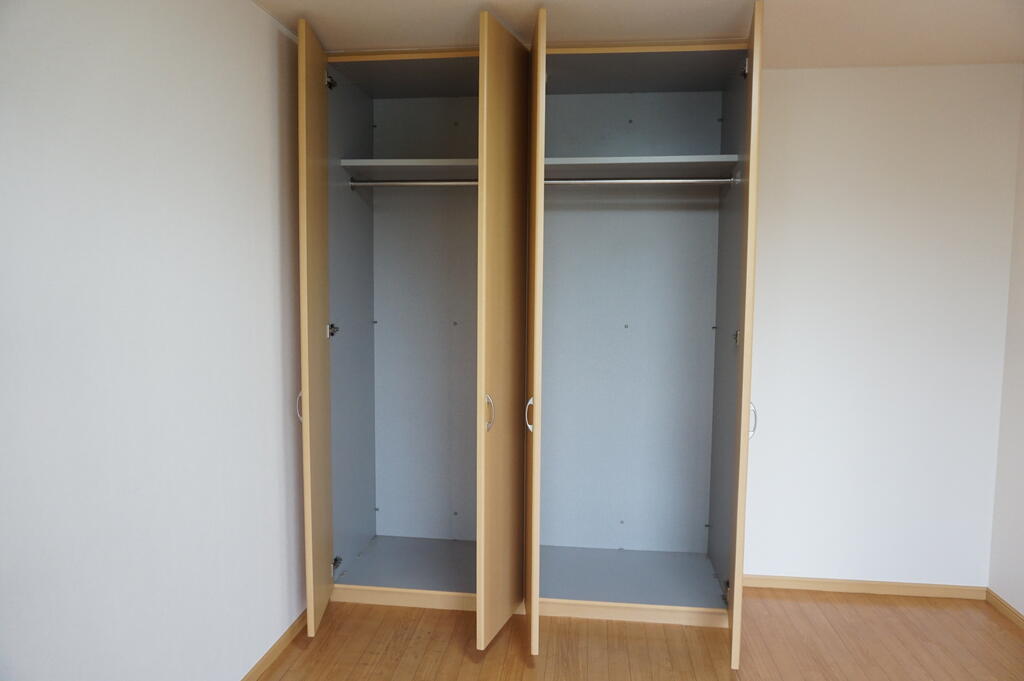 収納　※同物件別部屋(同タイプ間取り)のものです。参考にしてくださ